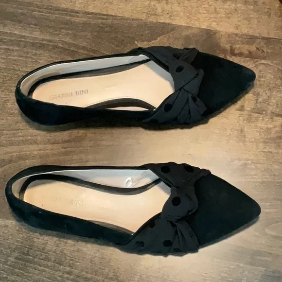 Gianni Bini Black Bow Flats - Picture 3 of 3